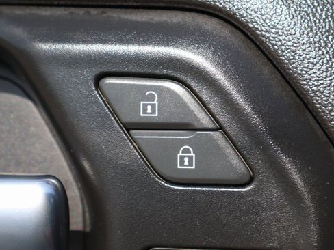 Used 2021 Chevrolet Silverado 3500 High Country w/ Z71 Off-Road Package image 17