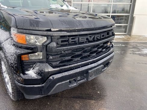 Used 2022 Chevrolet Silverado 1500 Custom image 5