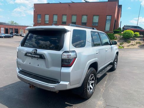Used 2021 Toyota 4Runner TRD Off-Road Premium AWD/4WD image 21