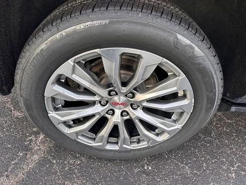 Certified 2023 GMC Yukon Denali w/ Max Trailering Package image 12