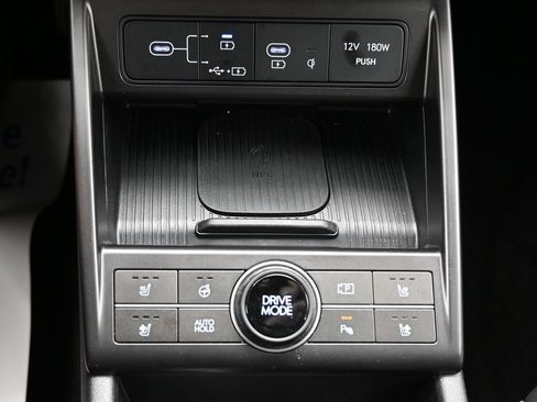 Used 2024 Hyundai Kona Limited FWD image 26