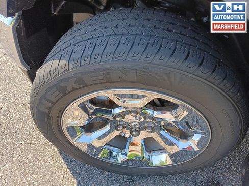 Used 2023 RAM 1500 Big Horn AWD/4WD image 22