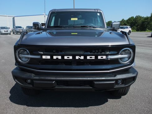 Used 2023 Ford Bronco Outer Banks AWD/4WD image 8