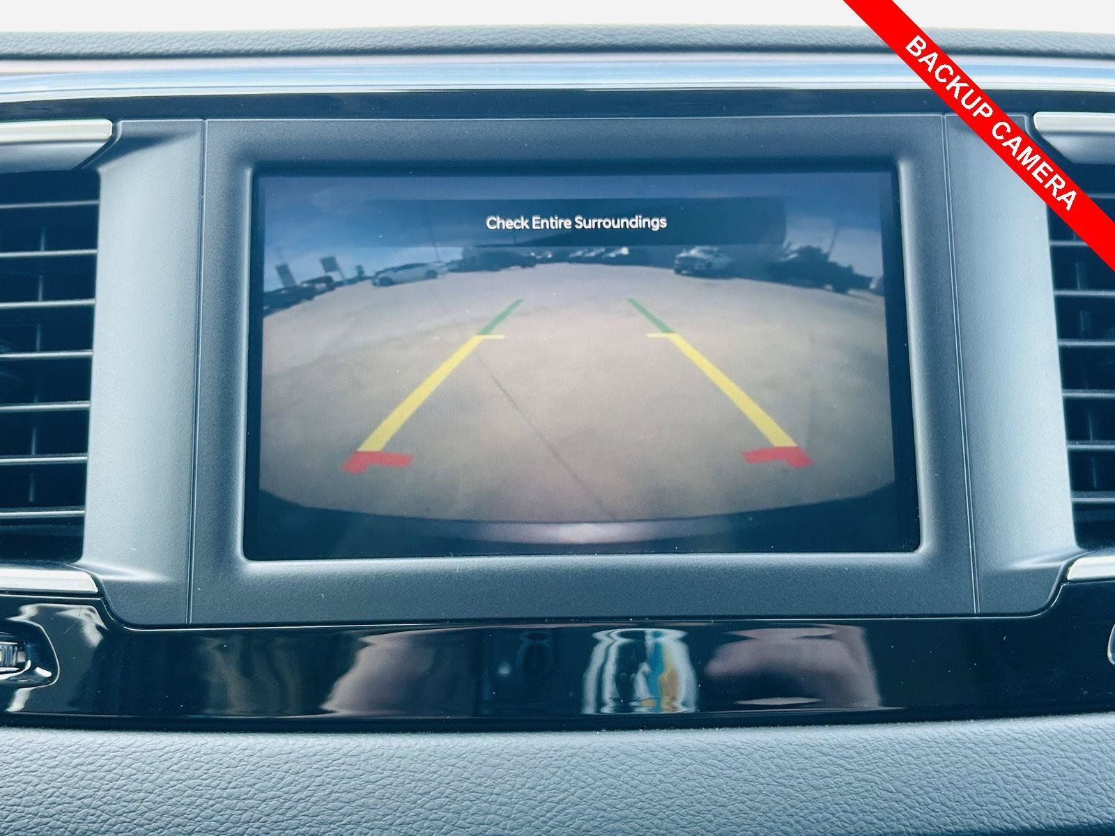 Used 2023 Chrysler Voyager LX FWD image 7