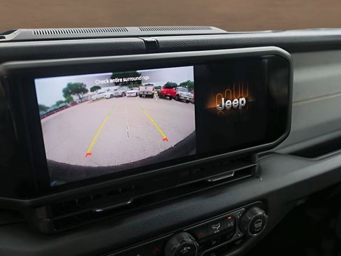 Used 2025 Jeep Wrangler Unlimited Sport S 4xe AWD/4WD image 17
