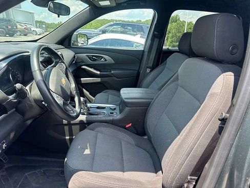 Used 2023 Chevrolet Traverse LT w/ LPO, Floor Liner Package AWD/4WD image 9