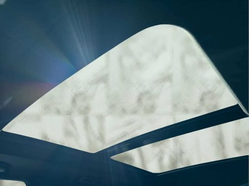 Certified 2025 Cadillac XT6 Premium Luxury image 18