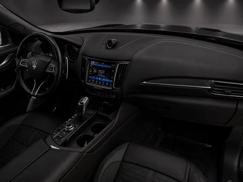 Used 2019 Maserati Levante GTS AWD/4WD image 13