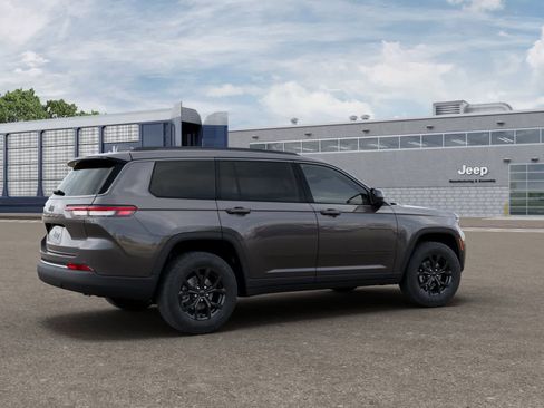 New 2026 Jeep Grand Cherokee L 4WD image 4
