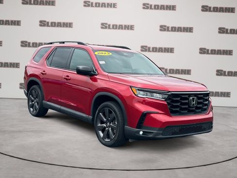 Used 2023 Honda Pilot Sport image 7