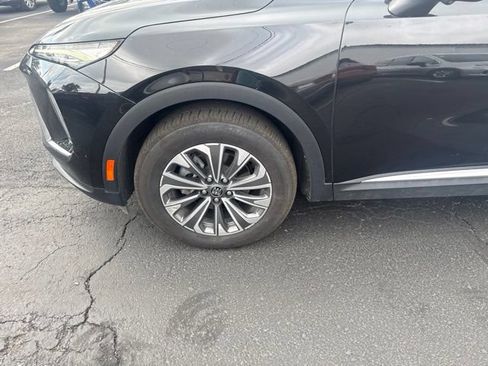 Used 2024 Buick Envision Preferred AWD/4WD image 10