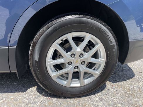 Used 2024 Chevrolet Equinox LT w/ LPO, Floor Liner Package FWD image 29