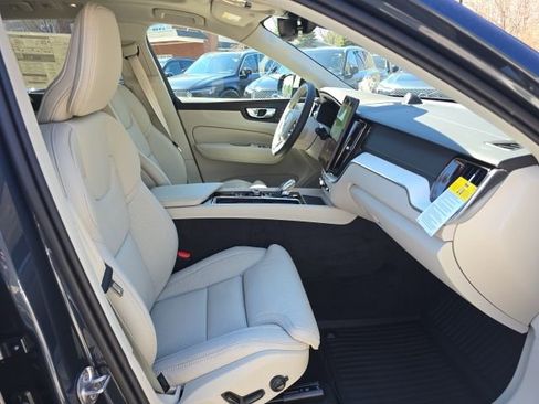 New 2026 Volvo XC60 B5 Ultra w/ Climate Package AWD/4WD image 14