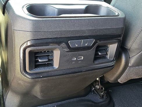 Used 2025 GMC Sierra 2500 AT4 w/ AT4 Premium Plus Package AWD/4WD image 16