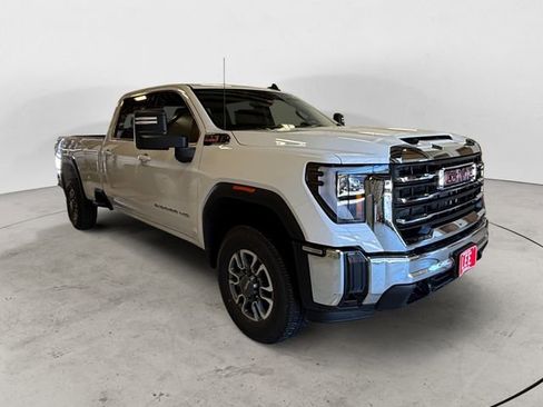 New 2026 GMC Sierra 2500 SLE w/ Max Trailering Package AWD/4WD image 8