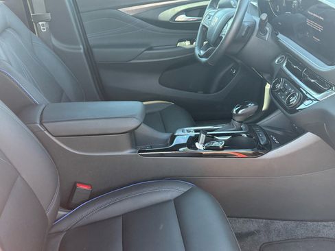Used 2024 Buick Envista Sport Touring w/ Convenience I Package image 10