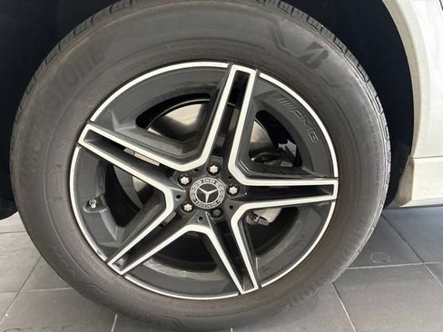 Used 2026 Mercedes-Benz GLE 450e 4MATIC image 10