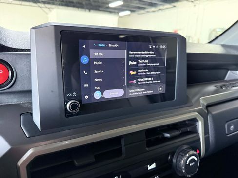 Used 2024 Toyota Tacoma TRD Sport AWD/4WD image 21