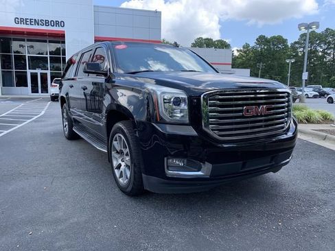 Used 2016 GMC Yukon XL SLT w/ Premium Edition AWD/4WD image 9