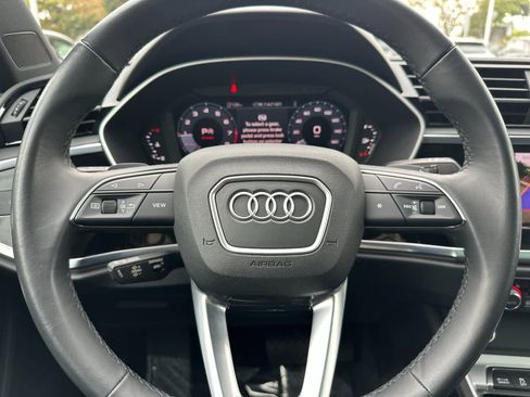 Used 2024 Audi Q3 2.0T Premium image 23