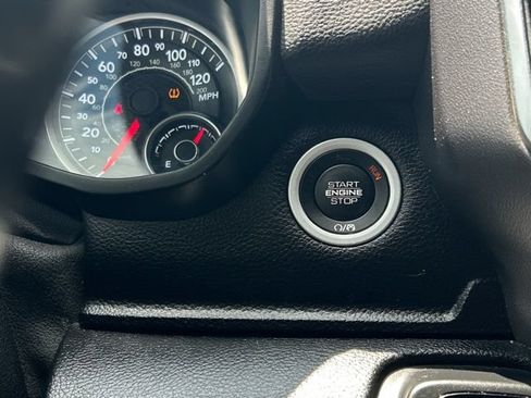 Used 2019 RAM 1500 Big Horn AWD/4WD image 42