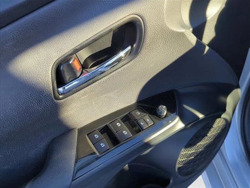 Used 2017 Toyota Prius Two image 8