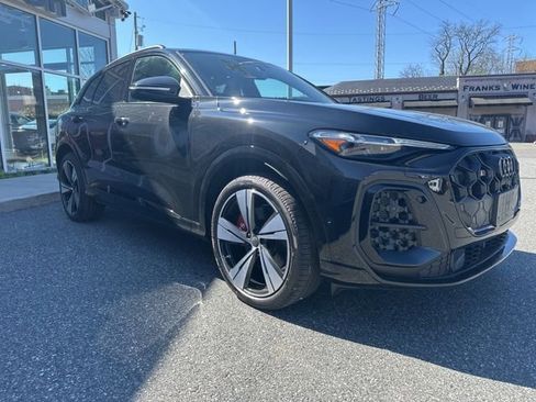 New 2026 Audi SQ5 Premium Plus image 7