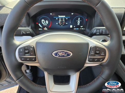 New 2025 Ford Explorer Active w/ Active Comfort Package image 11