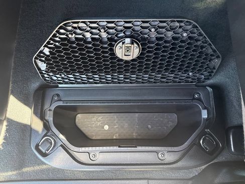 Used 2023 RAM 1500 Laramie AWD/4WD image 18