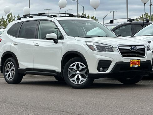Used 2021 Subaru Forester Premium AWD/4WD image 2