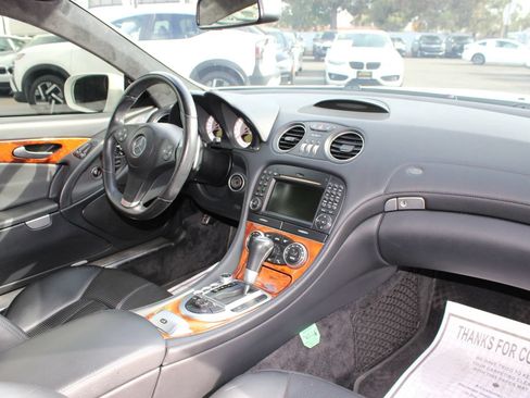 Used 2009 Mercedes-Benz SL 63 AMG image 24