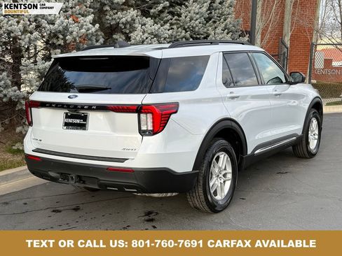 Used 2025 Ford Explorer Active AWD/4WD image 6