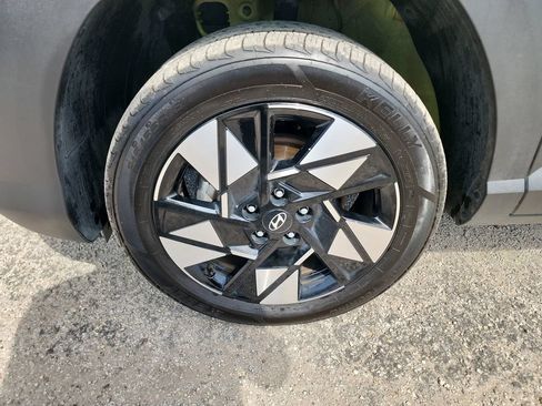 Used 2025 Hyundai Kona SEL AWD/4WD image 11