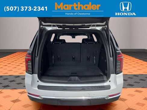 Used 2025 Chevrolet Tahoe LT AWD/4WD image 15