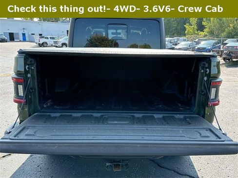 Used 2023 Jeep Gladiator Mojave w/ Cold Weather Group image 25