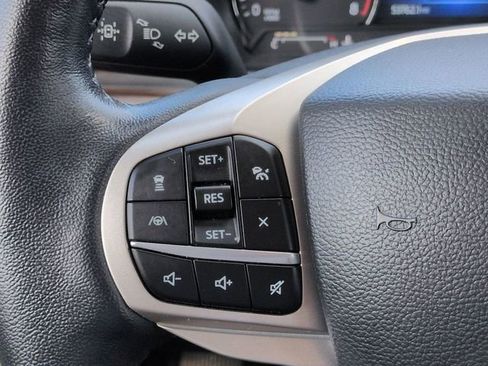 Used 2022 Ford Explorer Limited w/ Equipment Group 301A RWD image 25