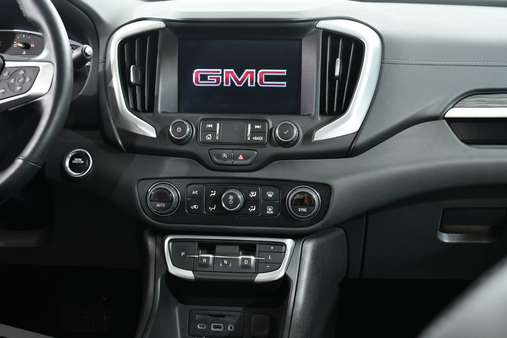 Used 2024 GMC Terrain SLT w/ Tech Package AWD/4WD image 9