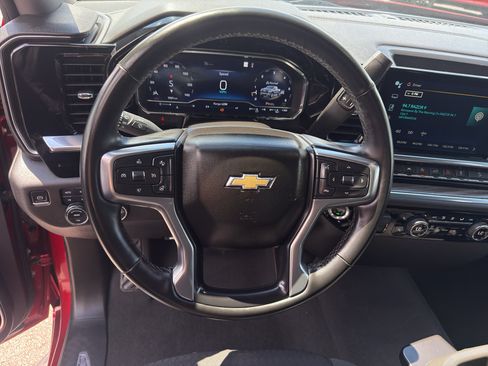 Used 2023 Chevrolet Silverado 1500 LT AWD/4WD image 17