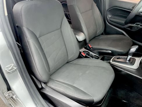 Used 2017 Ford Fiesta SE image 14