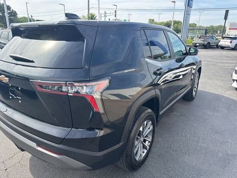 Used 2025 Chevrolet Equinox LT FWD image 6