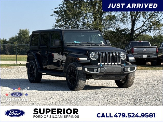 Used 2022 Jeep Wrangler Unlimited Sahara w/ Cold Weather Group AWD/4WD image 1