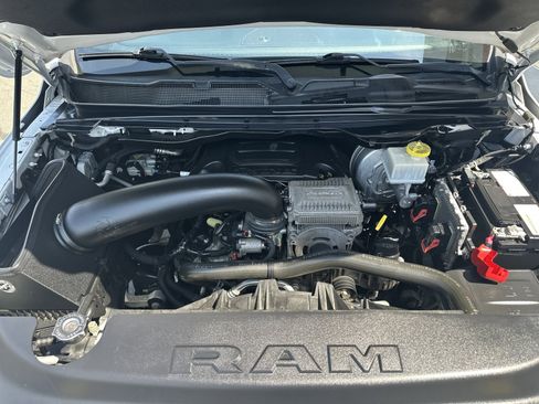 Used 2019 RAM 1500 Big Horn AWD/4WD image 40