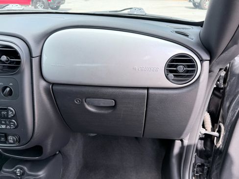 Used 2005 Chrysler PT Cruiser GT FWD image 20