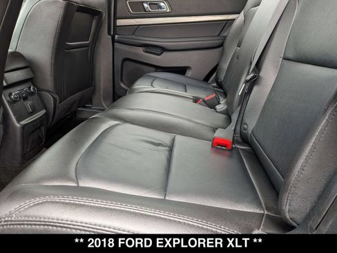 Used 2018 Ford Explorer XLT w/ Equipment Group 202A AWD/4WD image 3
