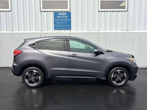 Used 2018 Honda HR-V EX image 9