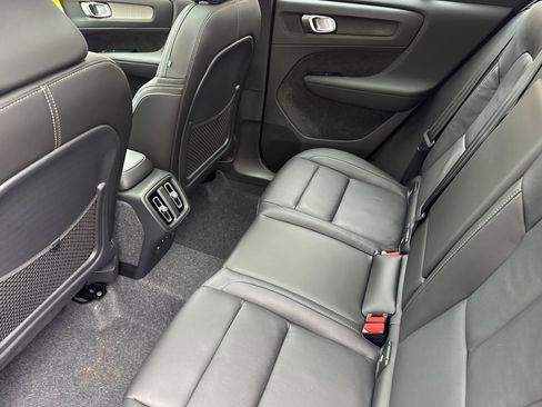 New 2026 Volvo XC40 B5 Core w/ Climate Package image 12