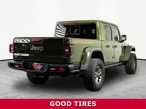 Used 2024 Jeep Gladiator Mojave AWD/4WD image 6