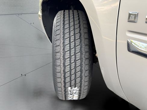 Used 2008 Cadillac Escalade AWD image 31