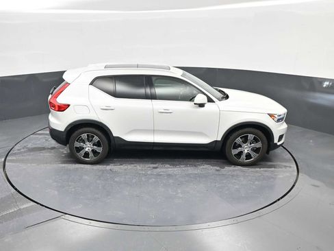 Used 2020 Volvo XC40 T5 Inscription image 32