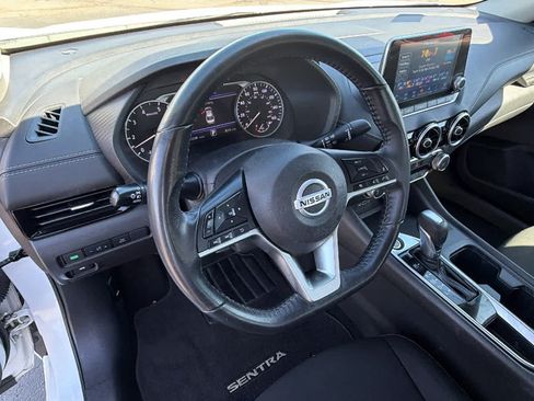 Used 2022 Nissan Sentra SV FWD image 10